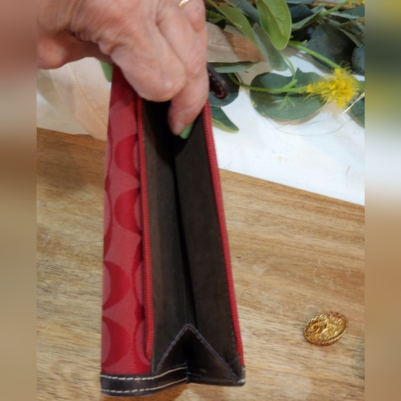 Coach Jacquard print and leather trimmed long snap wallet, red and brown, EUC - Picture 4 of 7